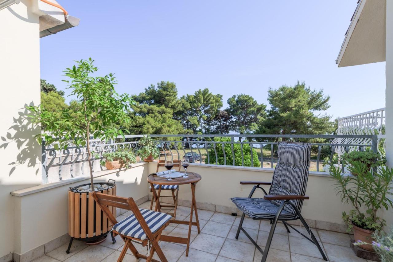 Beachfront Milan, With Balcony Apartman Split